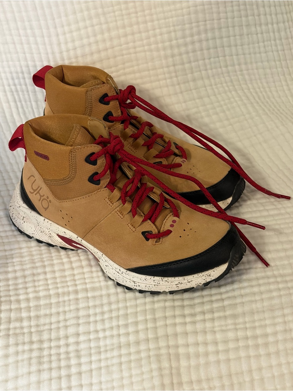 Ryka Summit Womens water repelling mid ankle hiking trail boots suede upper Sz 6